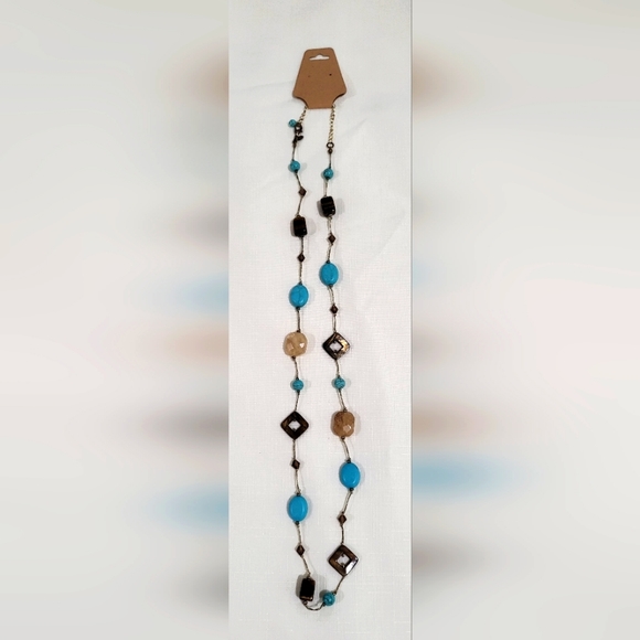 Jewelry - Beautiful beaded necklace / tigers eye / turquoise Boho